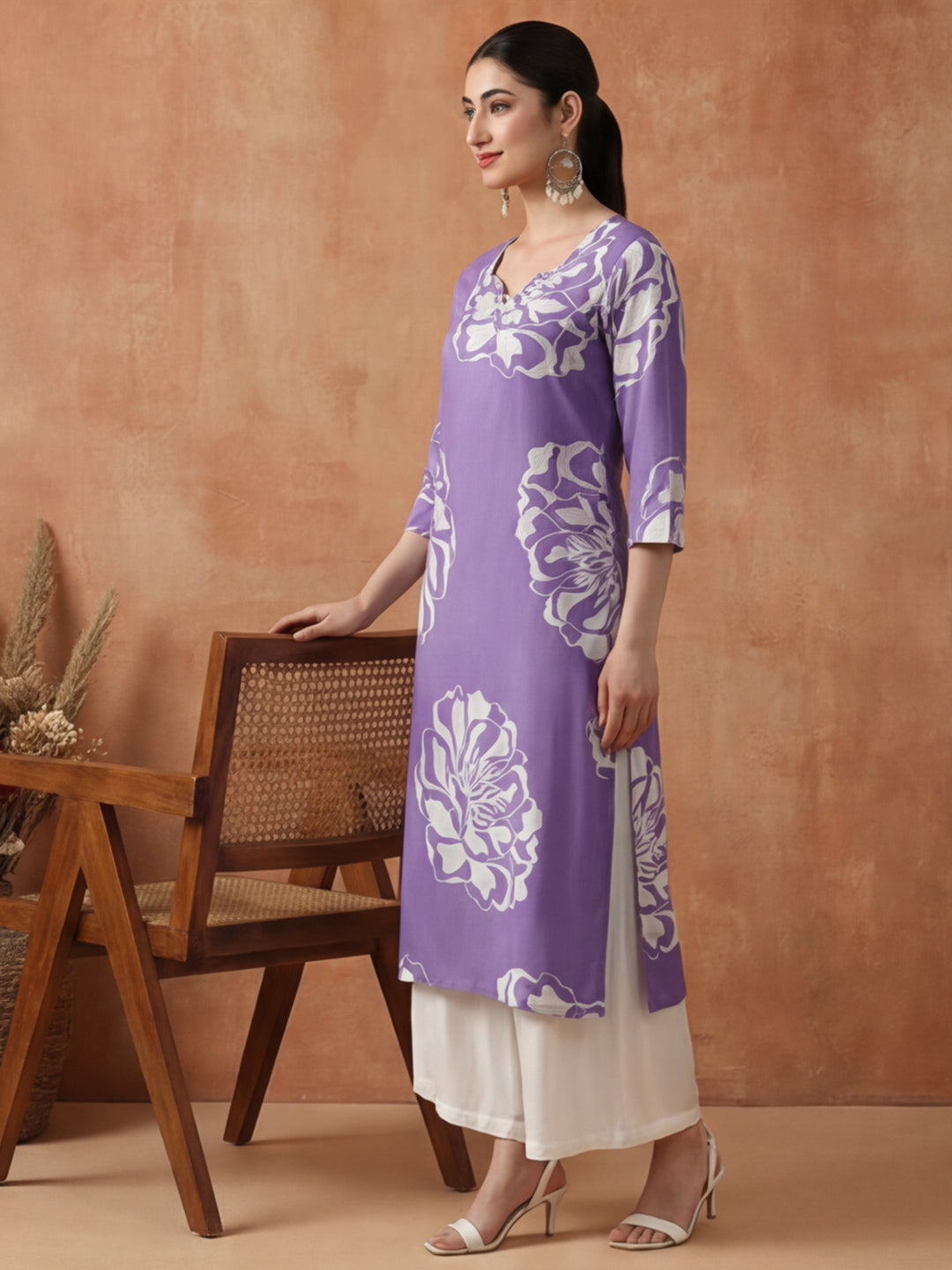 Floral Embroidered Straight Pure Cotton Kurta