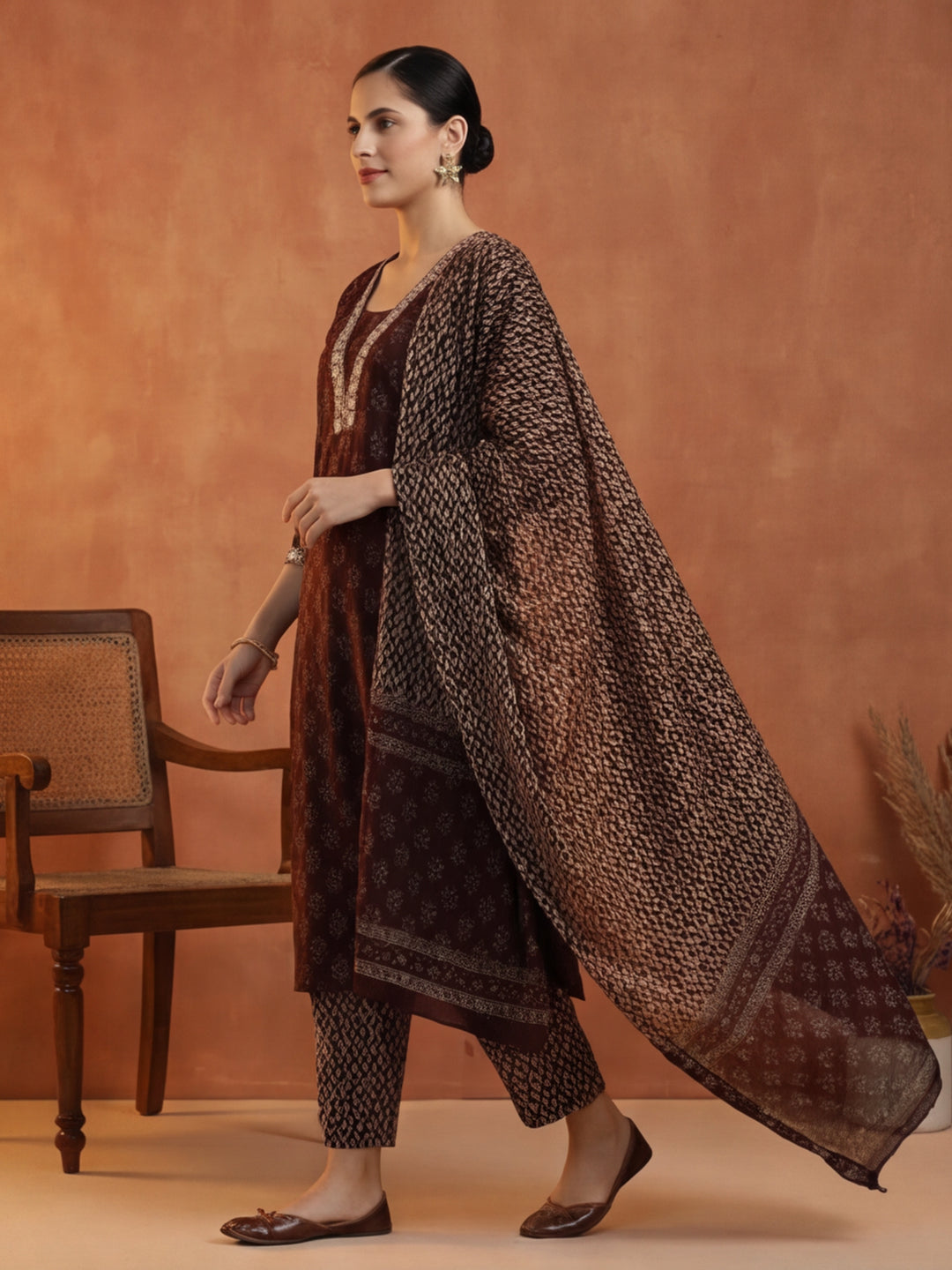 Floral Embroidered Straight Kurta & Trousers Sets