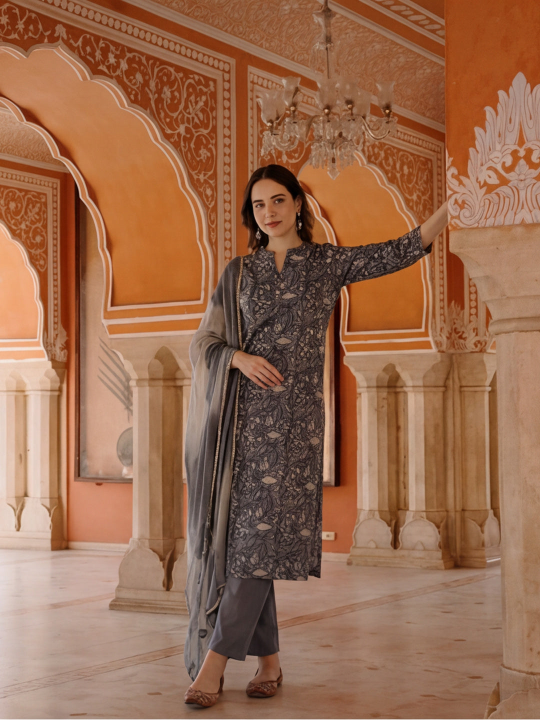 Ethnic Printed Kurta Set With Tie-Dye Dupatta