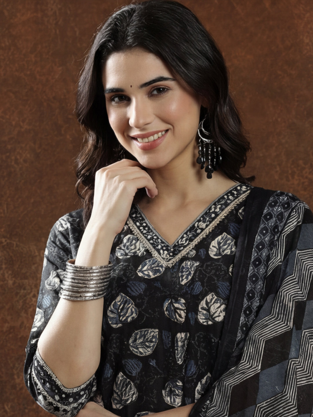 Floral Embroidered Straight Kurta & Trousers Sets