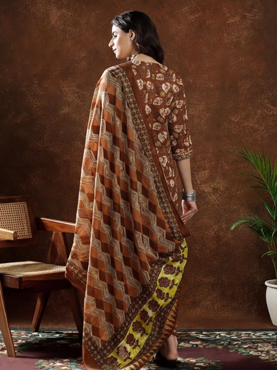 Floral Embroidered Straight Kurta & Trousers Sets