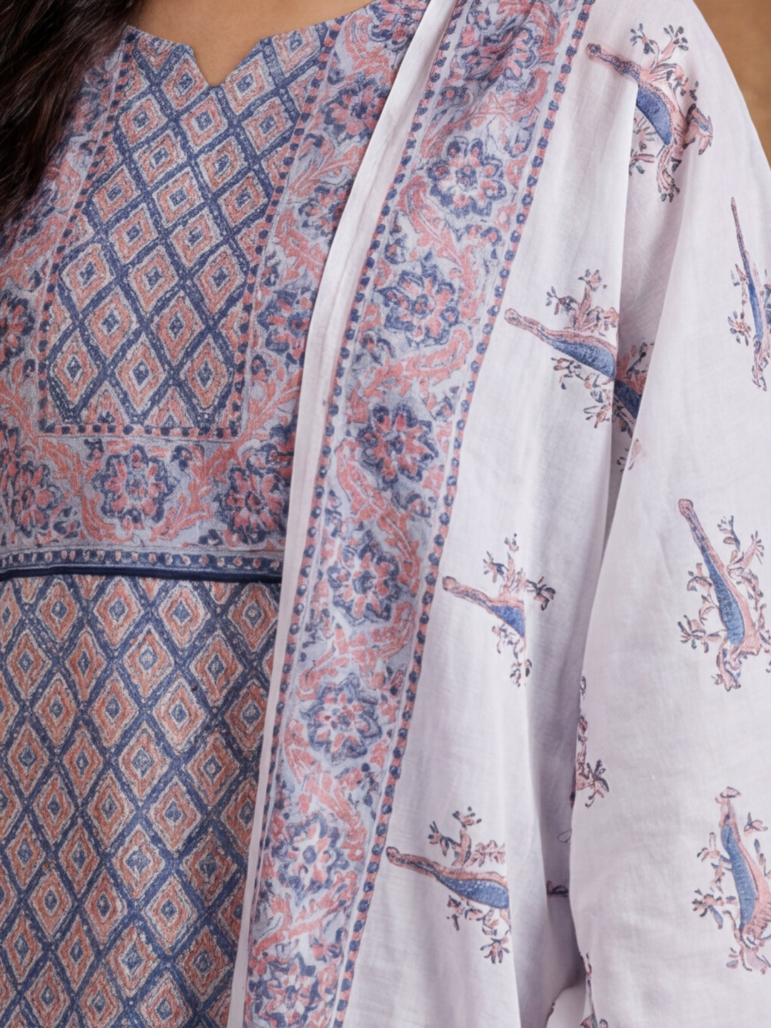 Ethnic Motifs Printed Straight Kurta & Trousers Sets