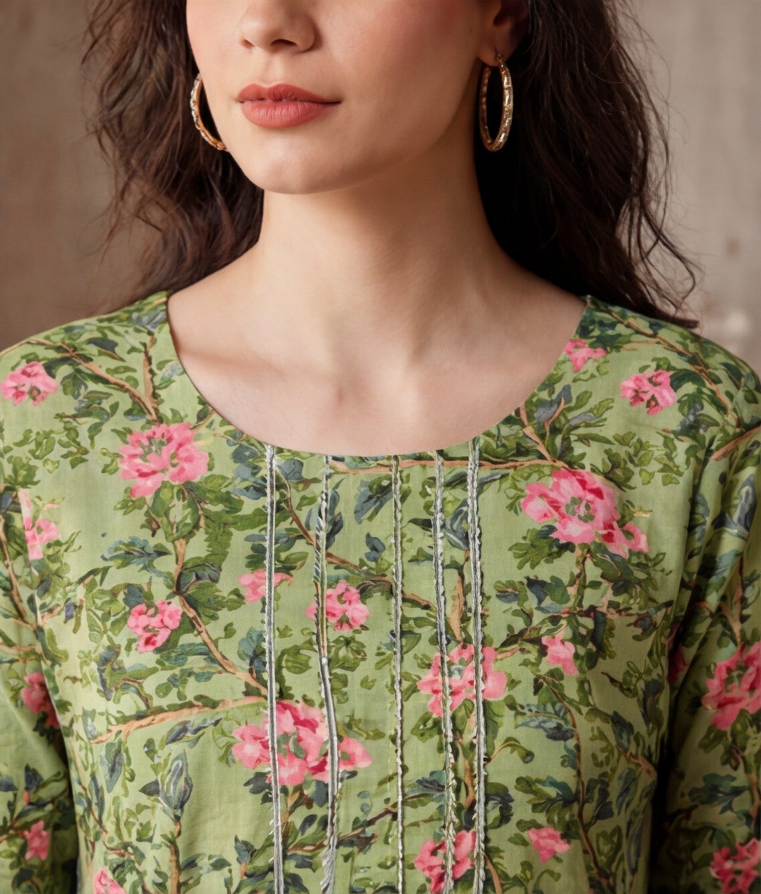 Floral Embroidered Straight Kurta