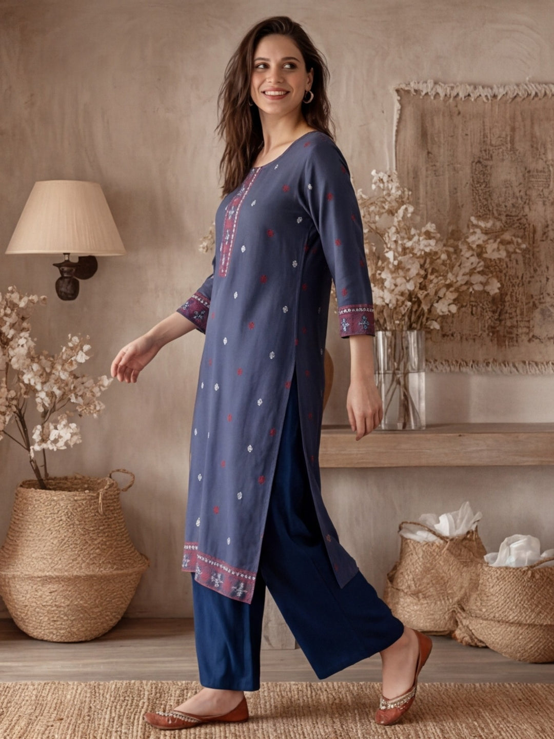 Floral Embroidered Straight Kurta