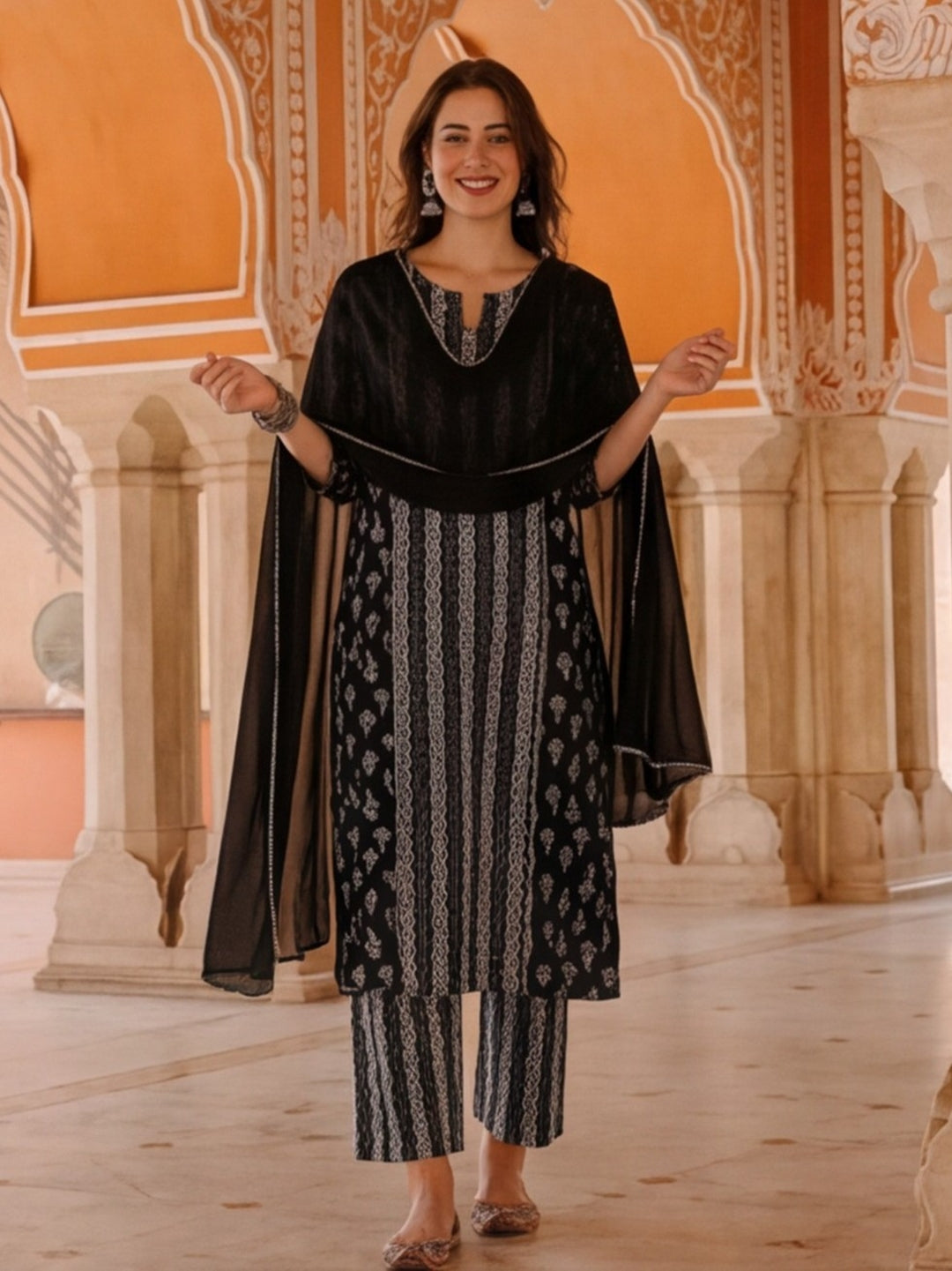 Floral Printed Straight Pure Cotton Kurta & Trousers Sets