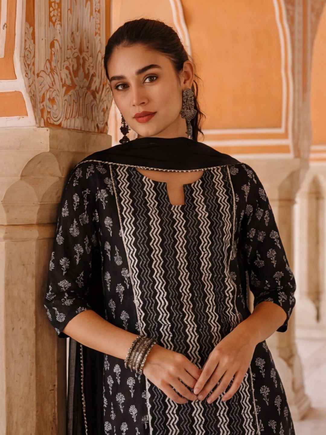 Floral Printed Straight Pure Cotton Kurta & Trousers Sets