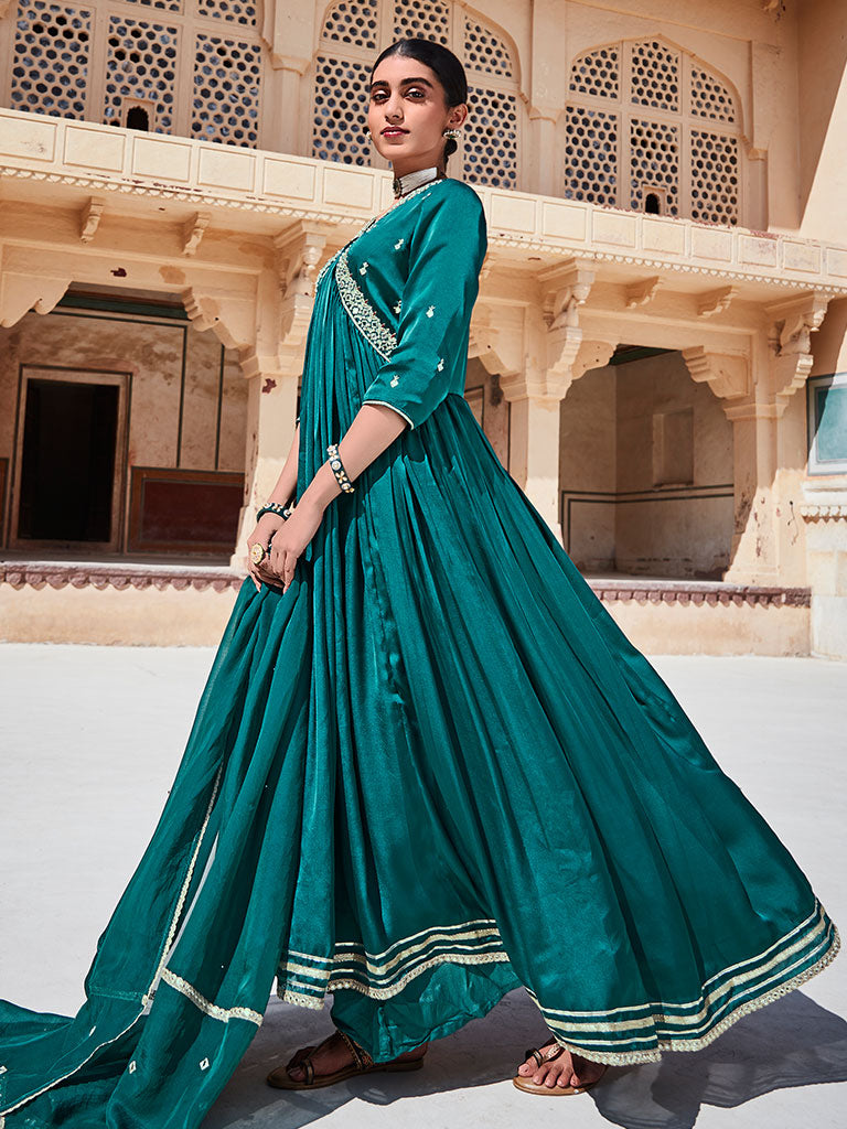 Rama Green Zardosi Embroidered Silk Long Kurta Paired With Embrodiered Organza Dupatta