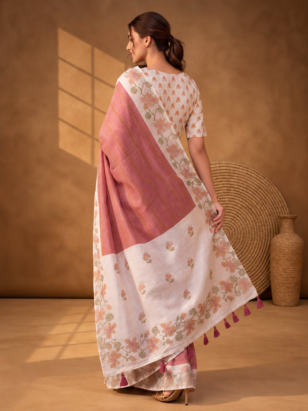 Jaipur Kurti Women Pink Digital Printed Saree With Tasselled Border