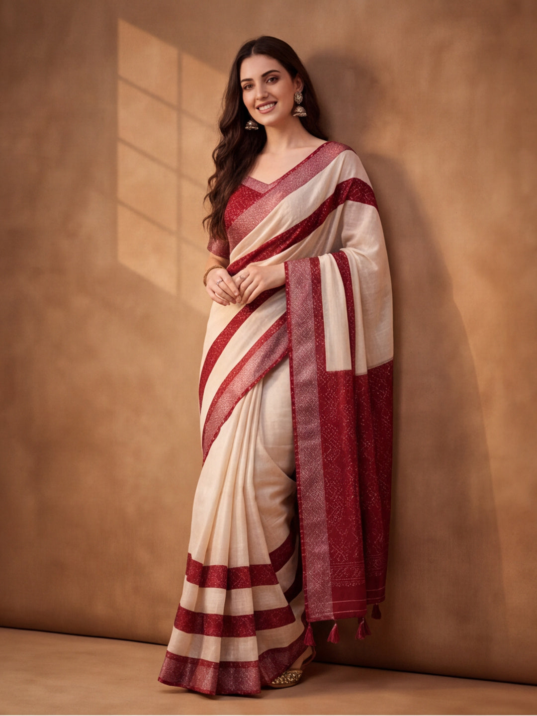 Jaipur Kurti Women Off White Digital Printed Saree With Tasselled Border