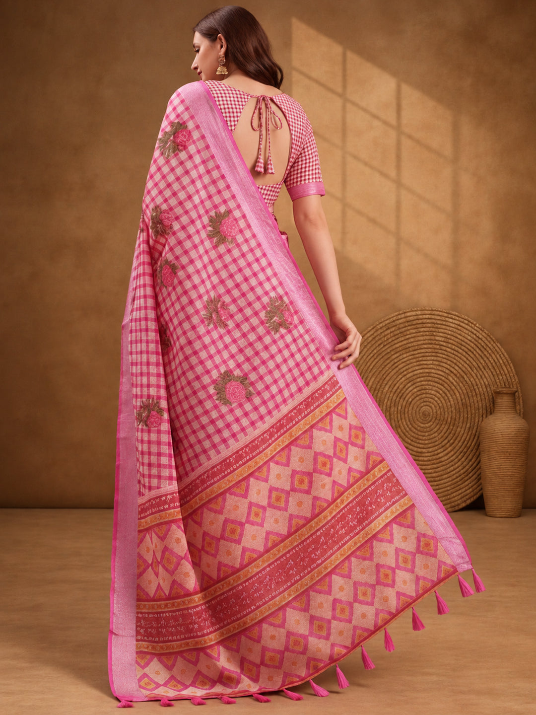 Jaipur Kurti Women Baby Pink Digital Printed Saree With Tasselled Border