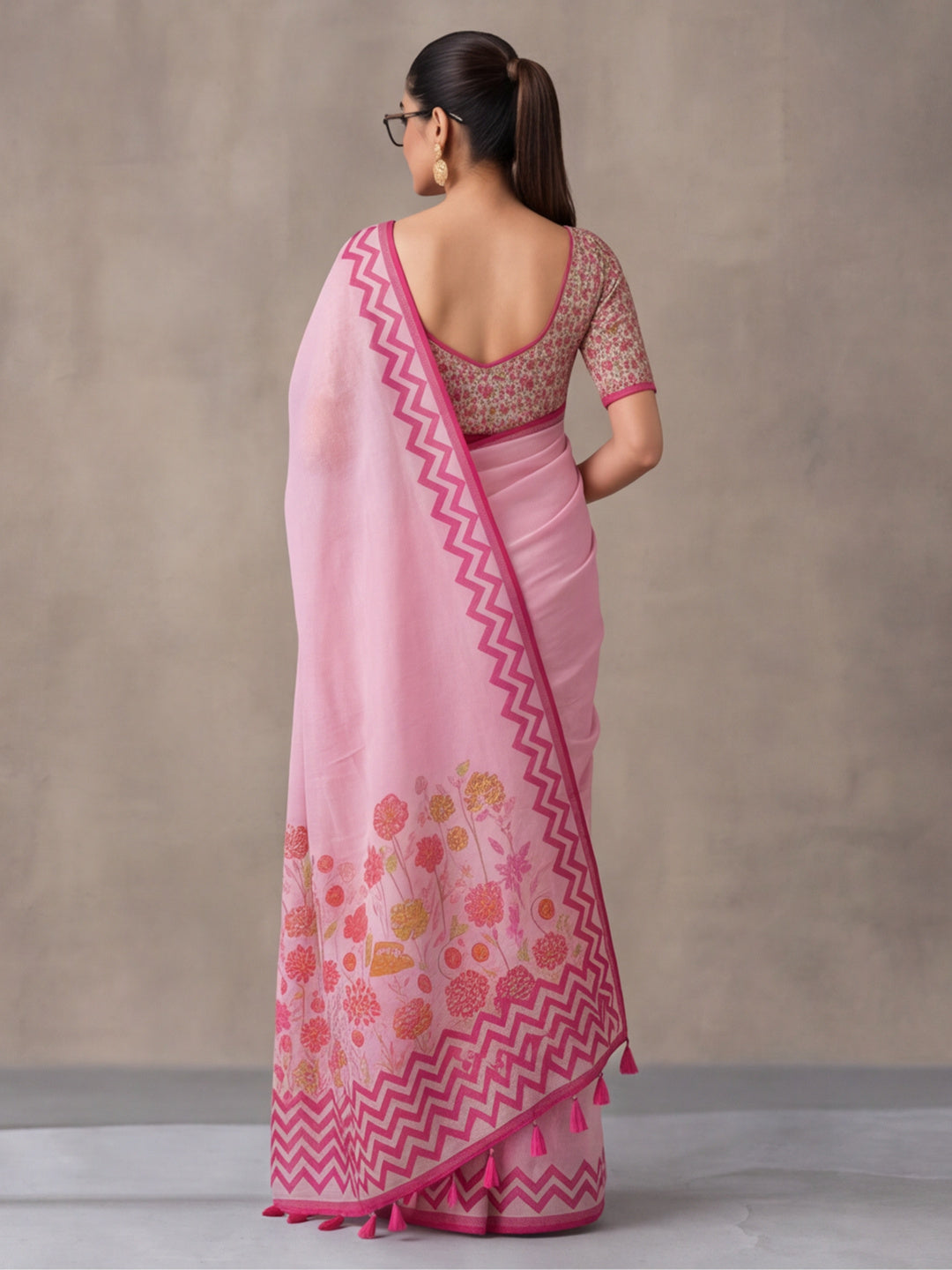 Jaipur Kurti Women Pink Digital Printed Saree With Tasselled Border