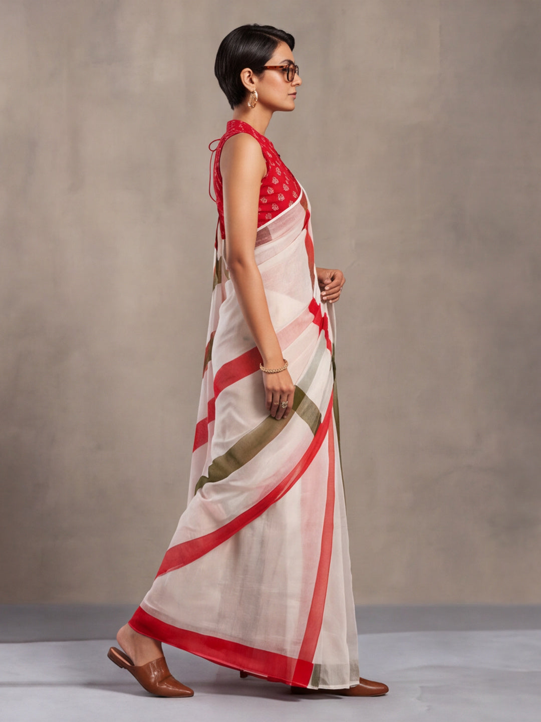 Jaipur Kurti Women Multi Digital Printed Saree With Tasselled Border