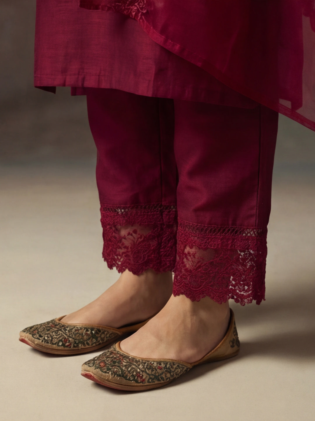 Kurta With Pant & Dupatta Ethnic Kurta Set For Women