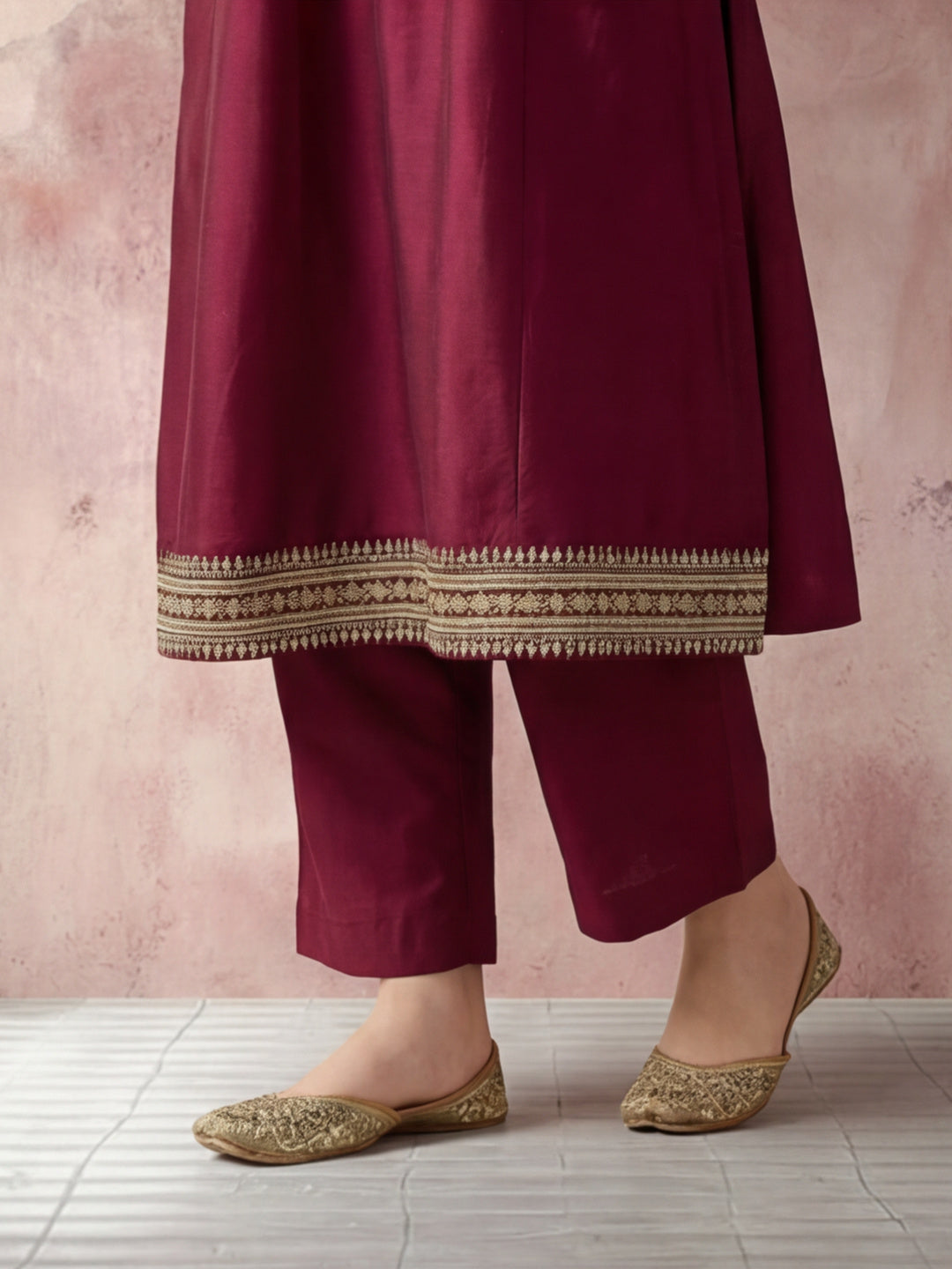 Kurta With Pant & Dupatta Ethnic Kurta Set For Women