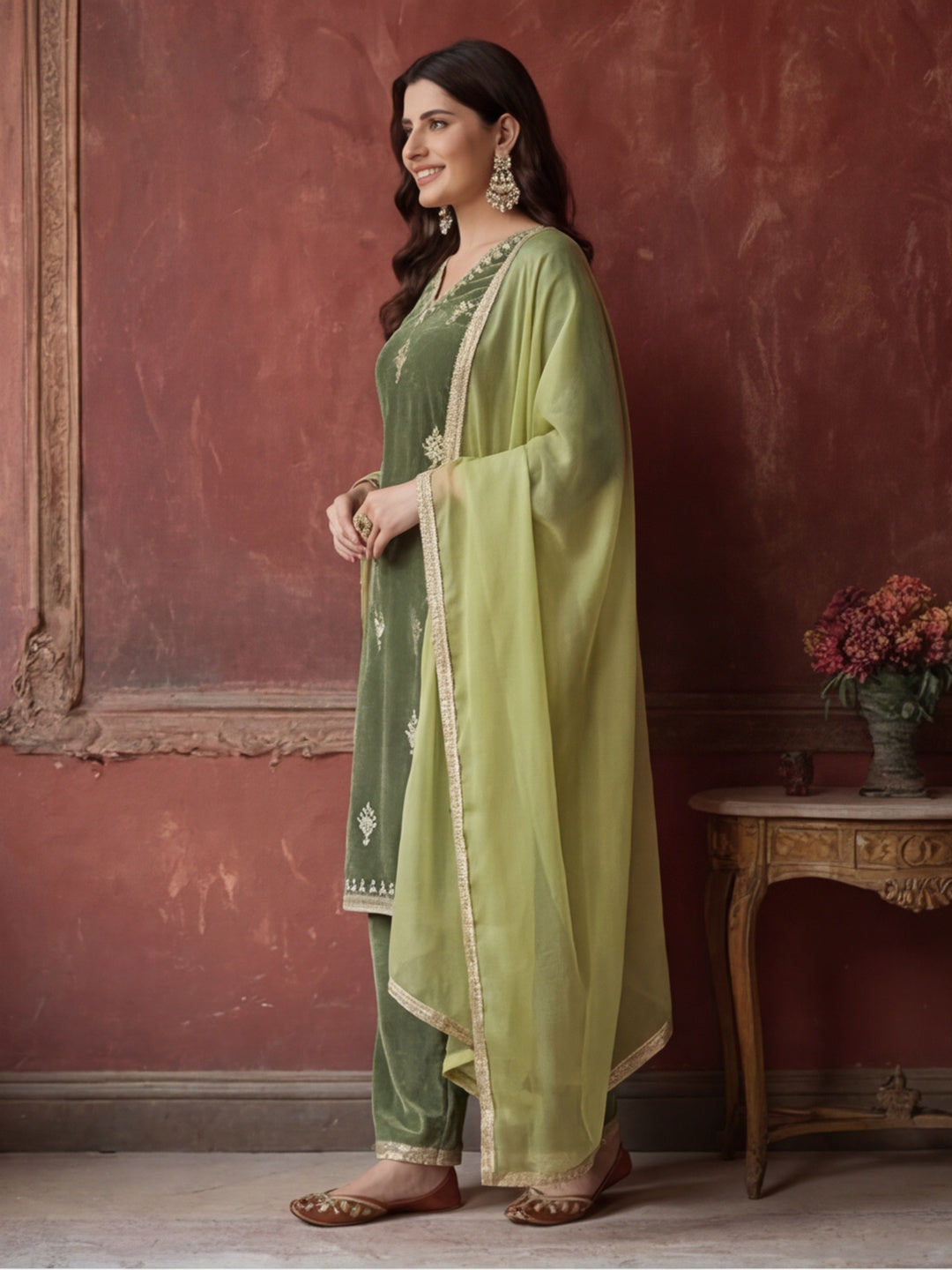 Kurta With Pant & Dupatta Ethnic Kurta Set For Women