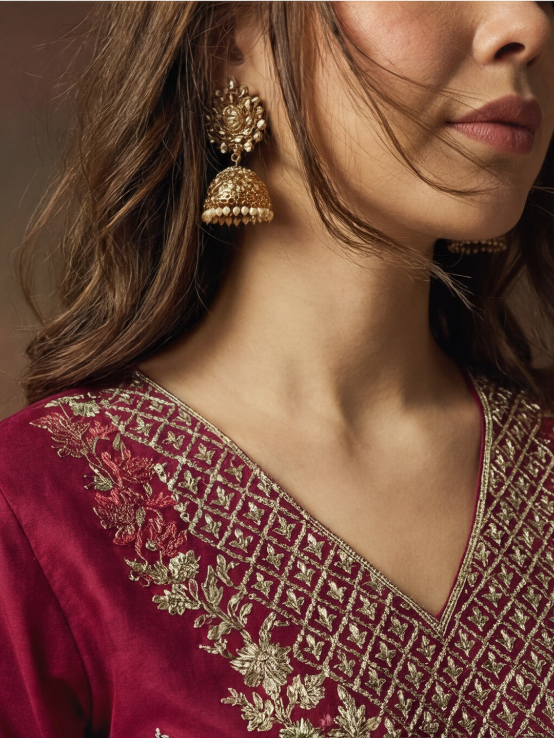 Embroidered Silk Blend Kurta pant & Organza Dupatta Set For Women