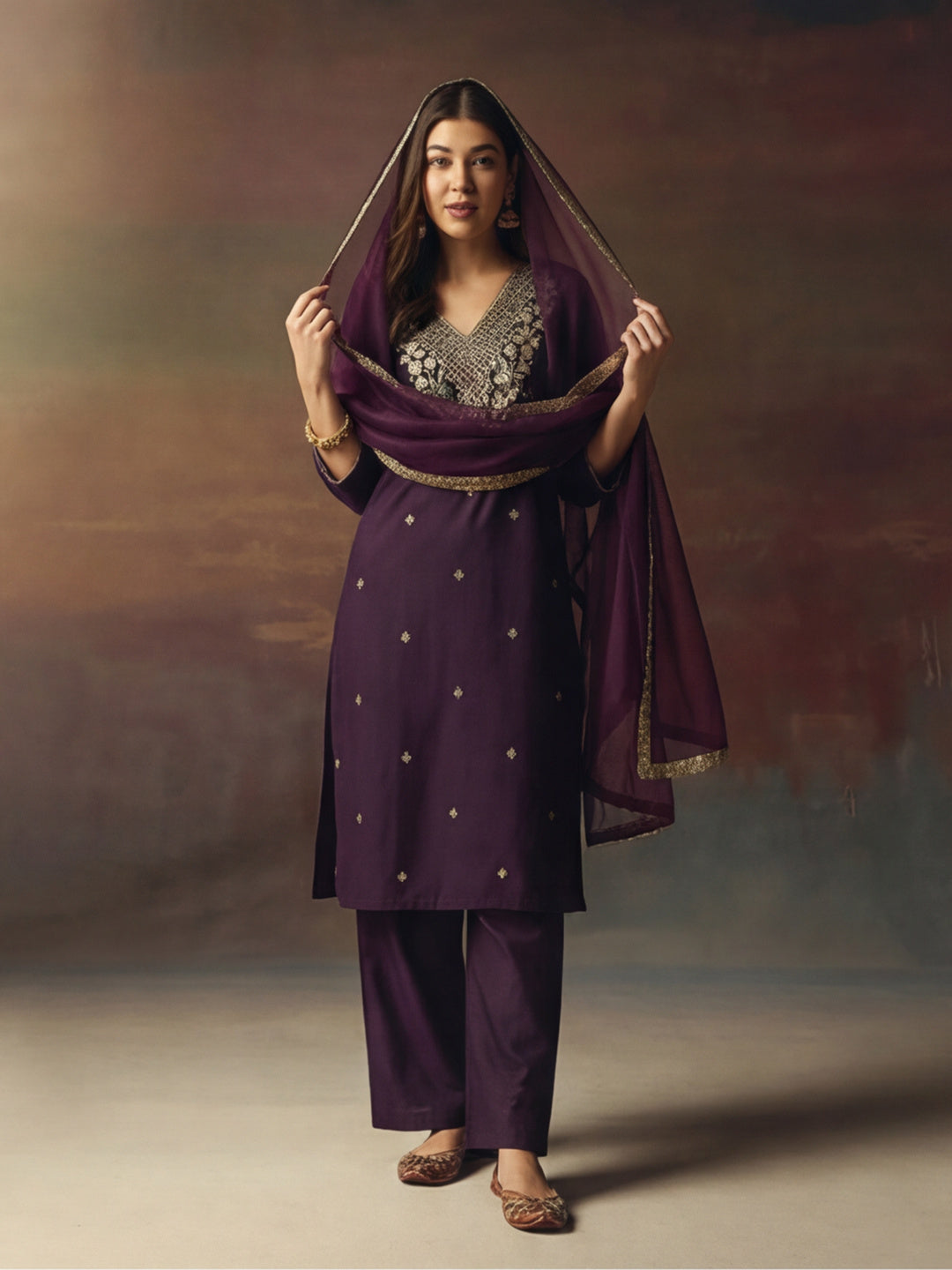 Embroidered Silk Blend Kurta pant & Organza Dupatta Set For Women