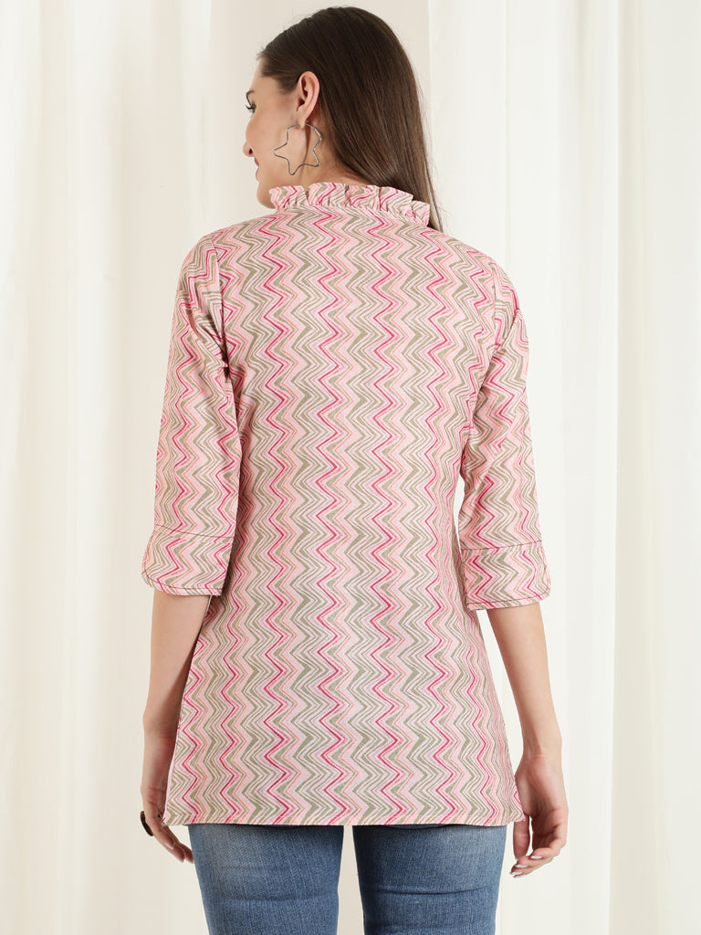 Multicolor Zigzag Embroidered Short Kurta