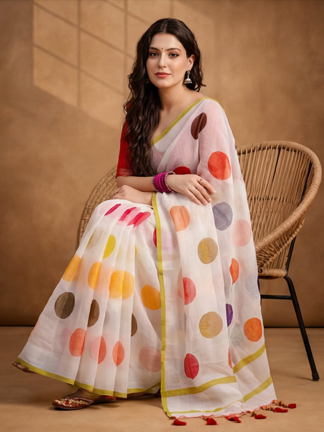 Colourblocked Linen Blend Saree with Unstiched Blouse
