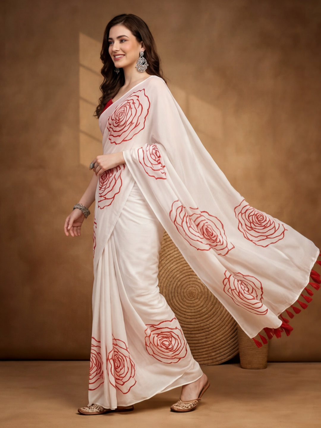Floral Linen Blend Saree with Unstiched Blouse