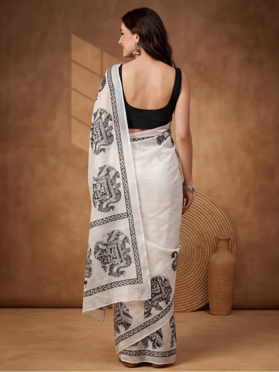 Floral Linen Blend Saree with Unstiched Blouse