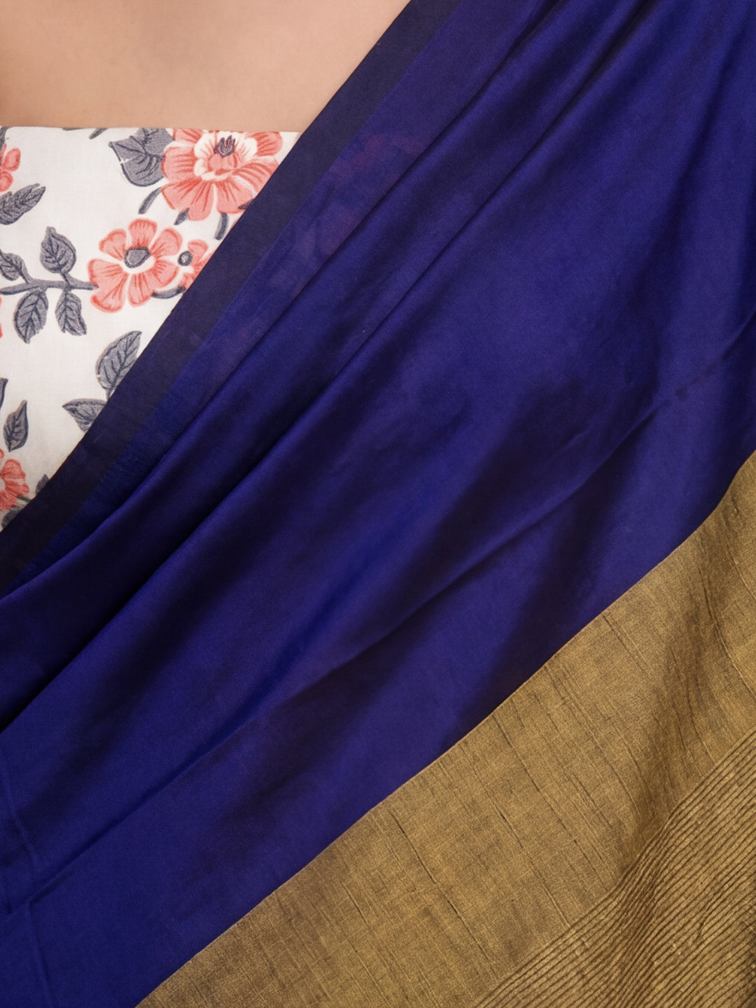 Solid Pure Cotton Saree with Unstiched Blouse