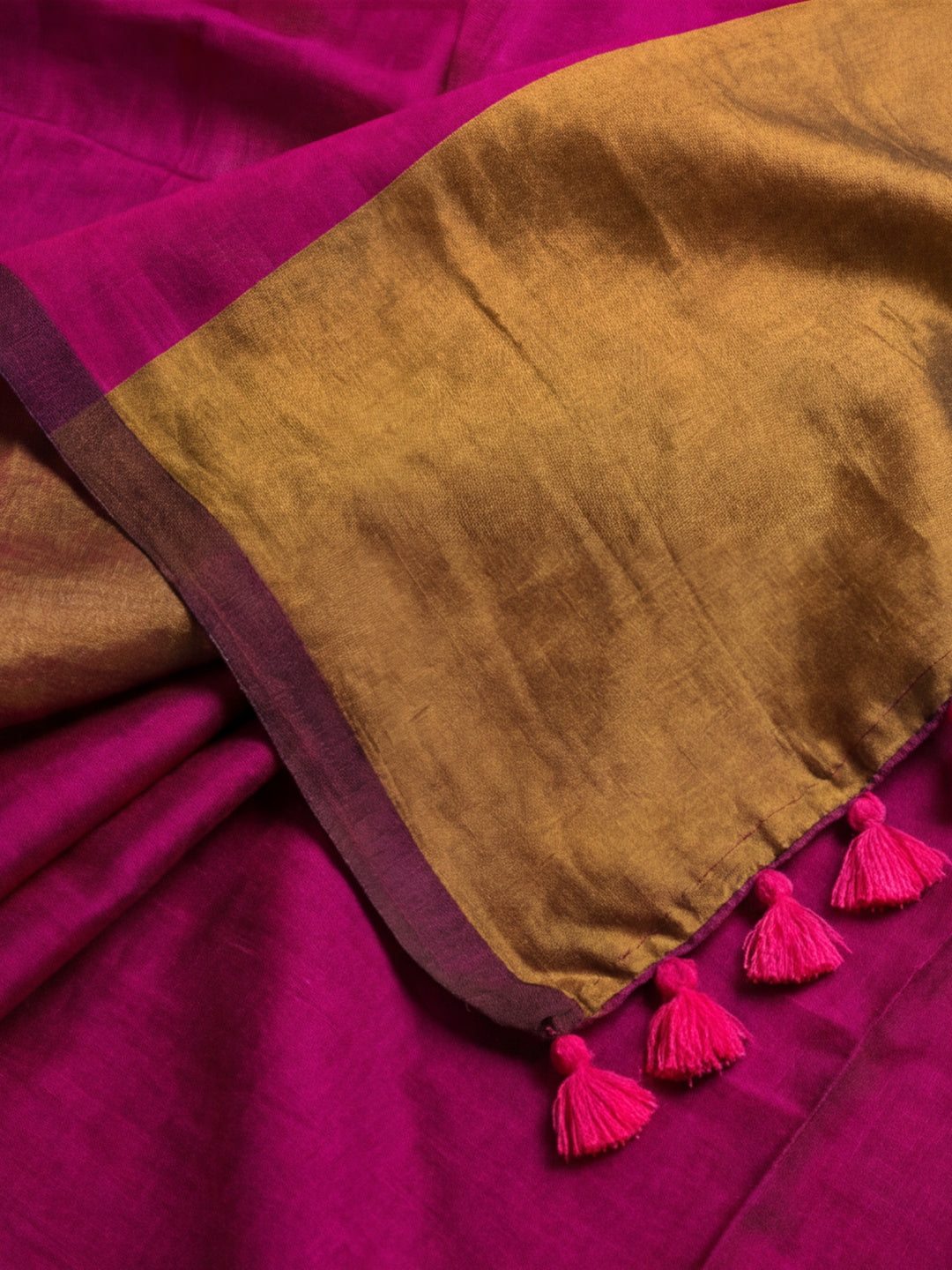 Solid Pure Cotton Saree with Unstiched Blouse