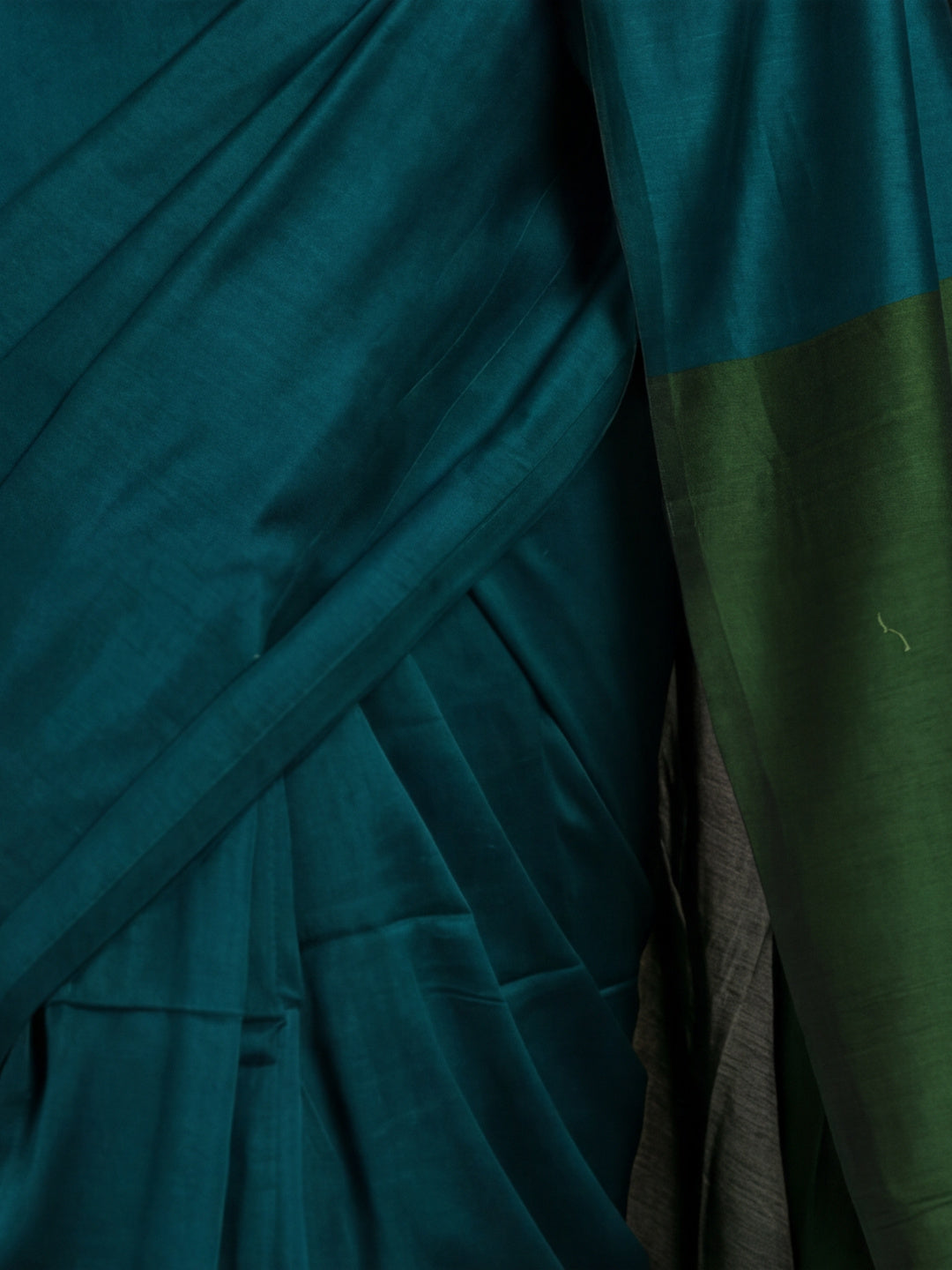 Solid Pure Cotton Saree with Unstiched Blouse