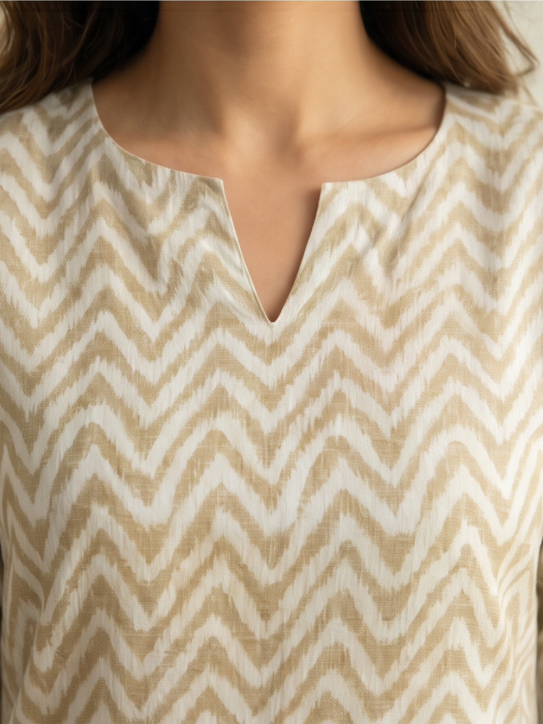 Women Printed Round Neck Fancy Tunic Top with Full Sleeves
