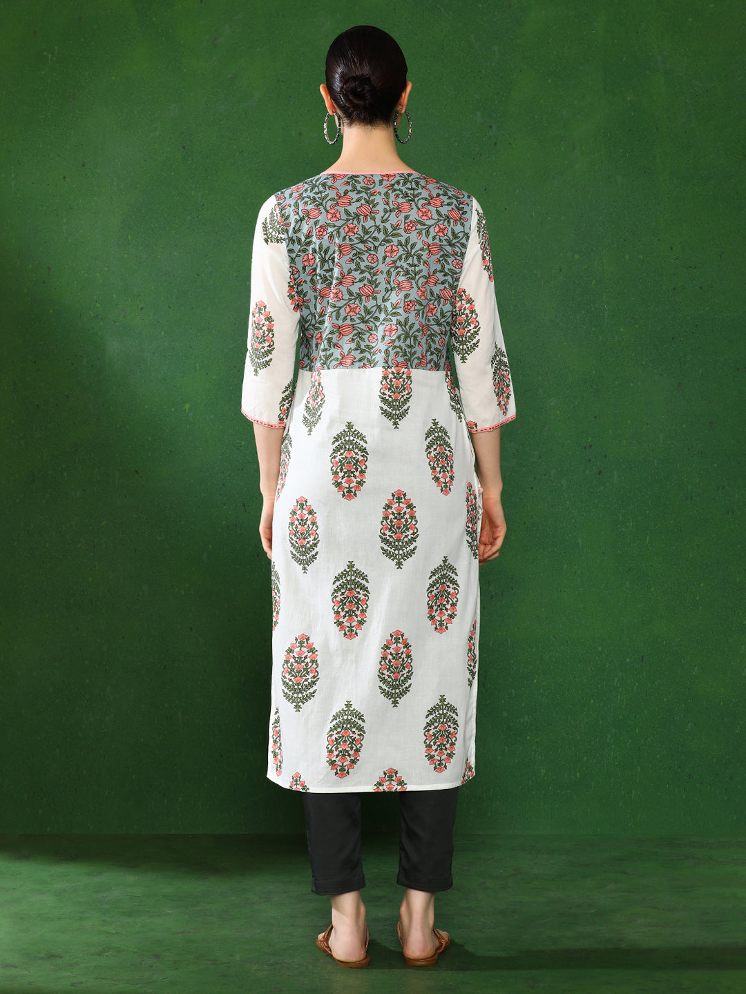Off White Printed Straight Kurta
