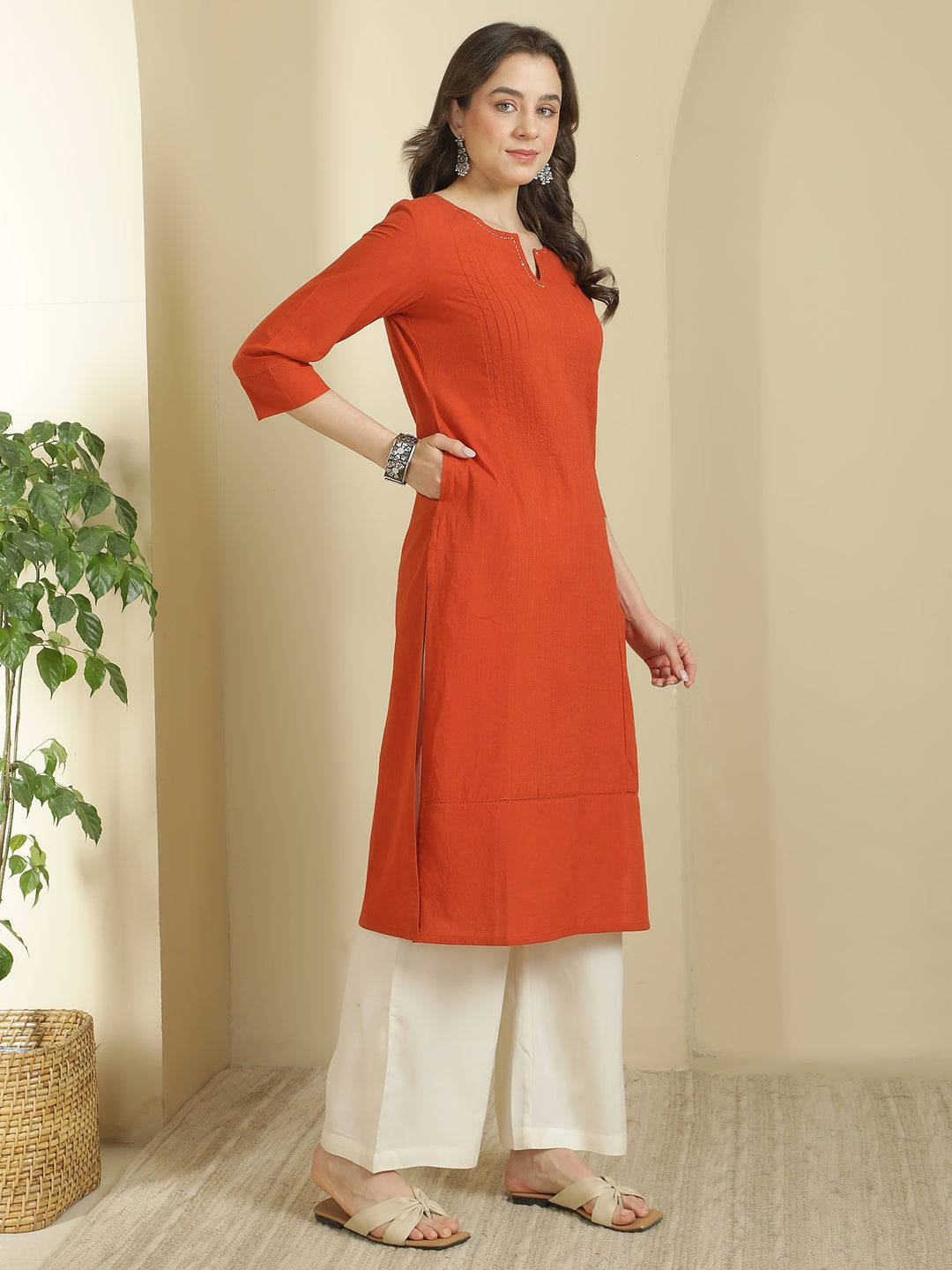 Women Keyhole Solid Staright Three Fourth Sleeve Pure Cotton Kurta