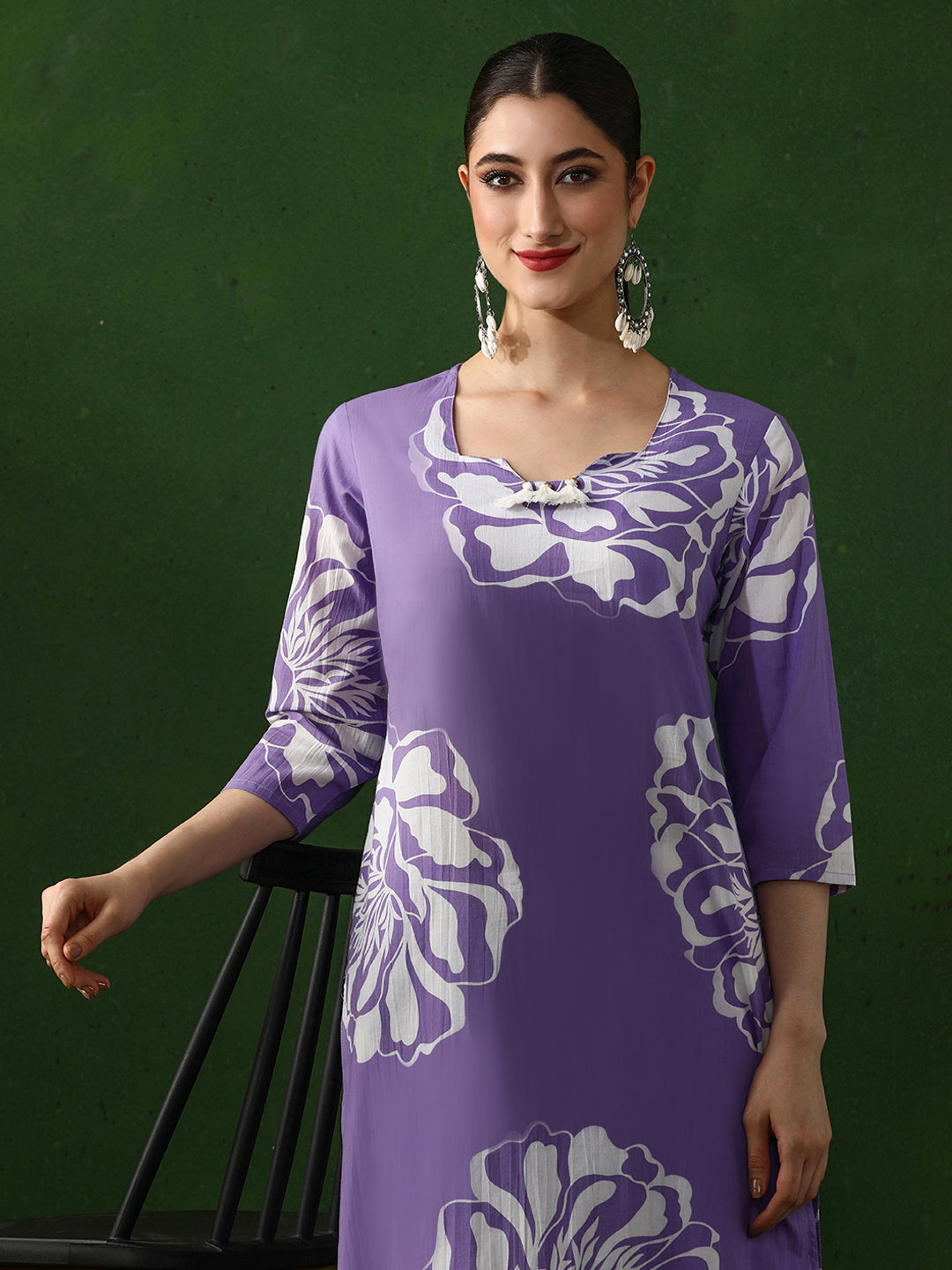 Floral Embroidered Straight Pure Cotton Kurta