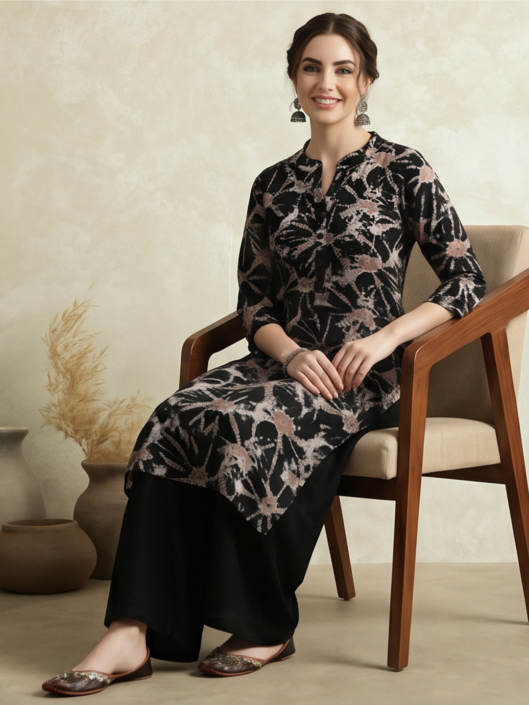Black and Brown Mandarin Collar Floral Printed Straight Kurta