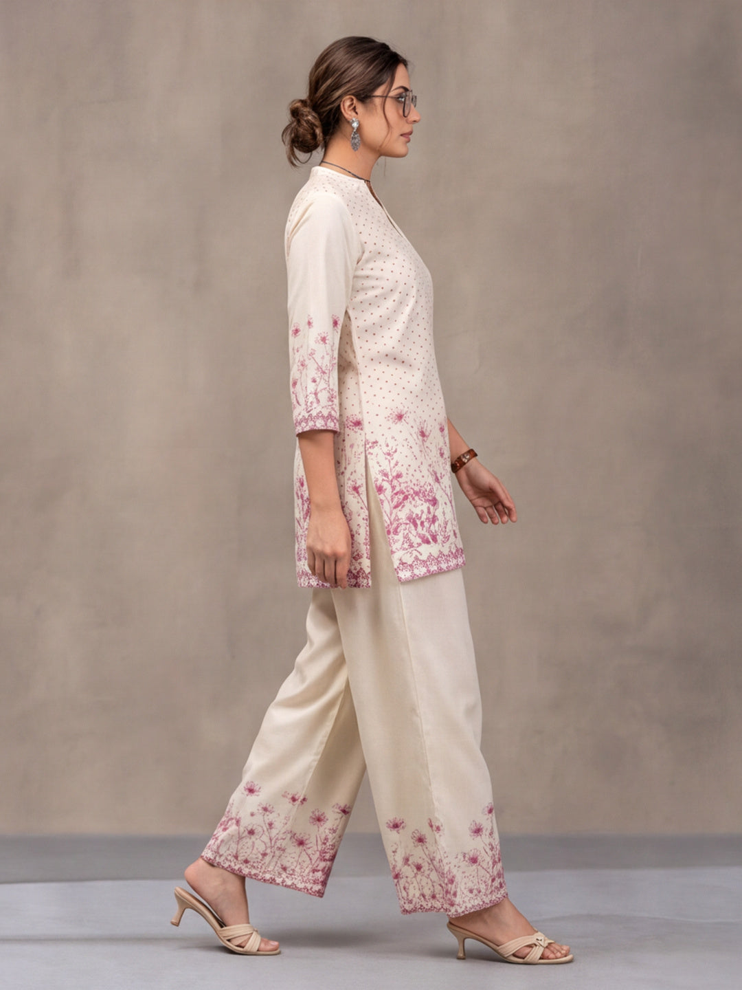 Women's Off White & Pink Floral Digital Printed Co-Ord Set | Soft Cotton Kurta & Palazzo