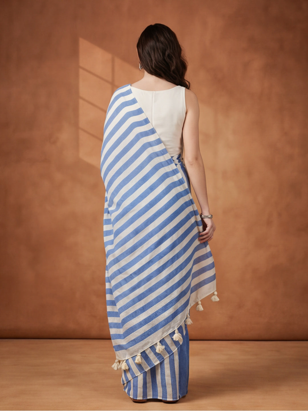 Striped Pure Linen Saree with Unstiched Blouse