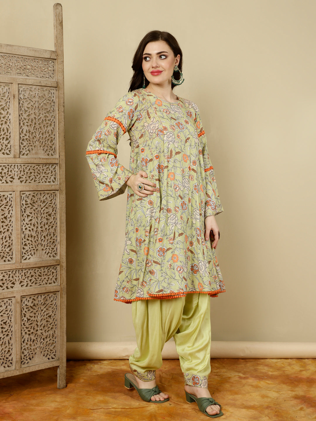 Green Floral Printed Pakistani Kurta With Salwar And Dupatta