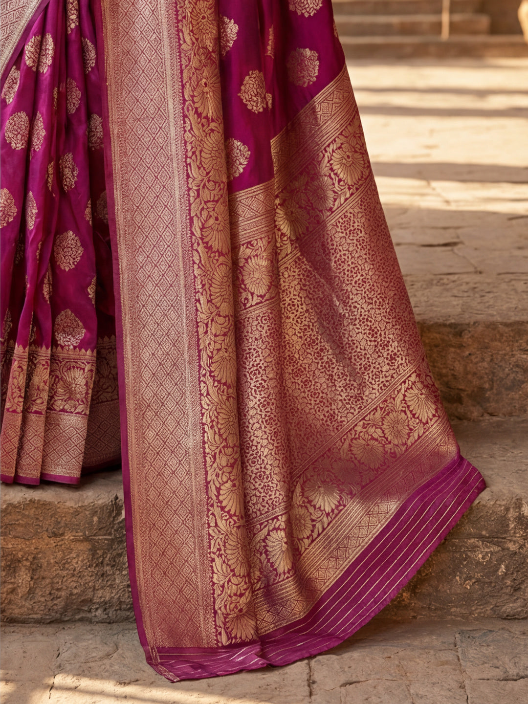 Zari Woven Design Banarasi Saree