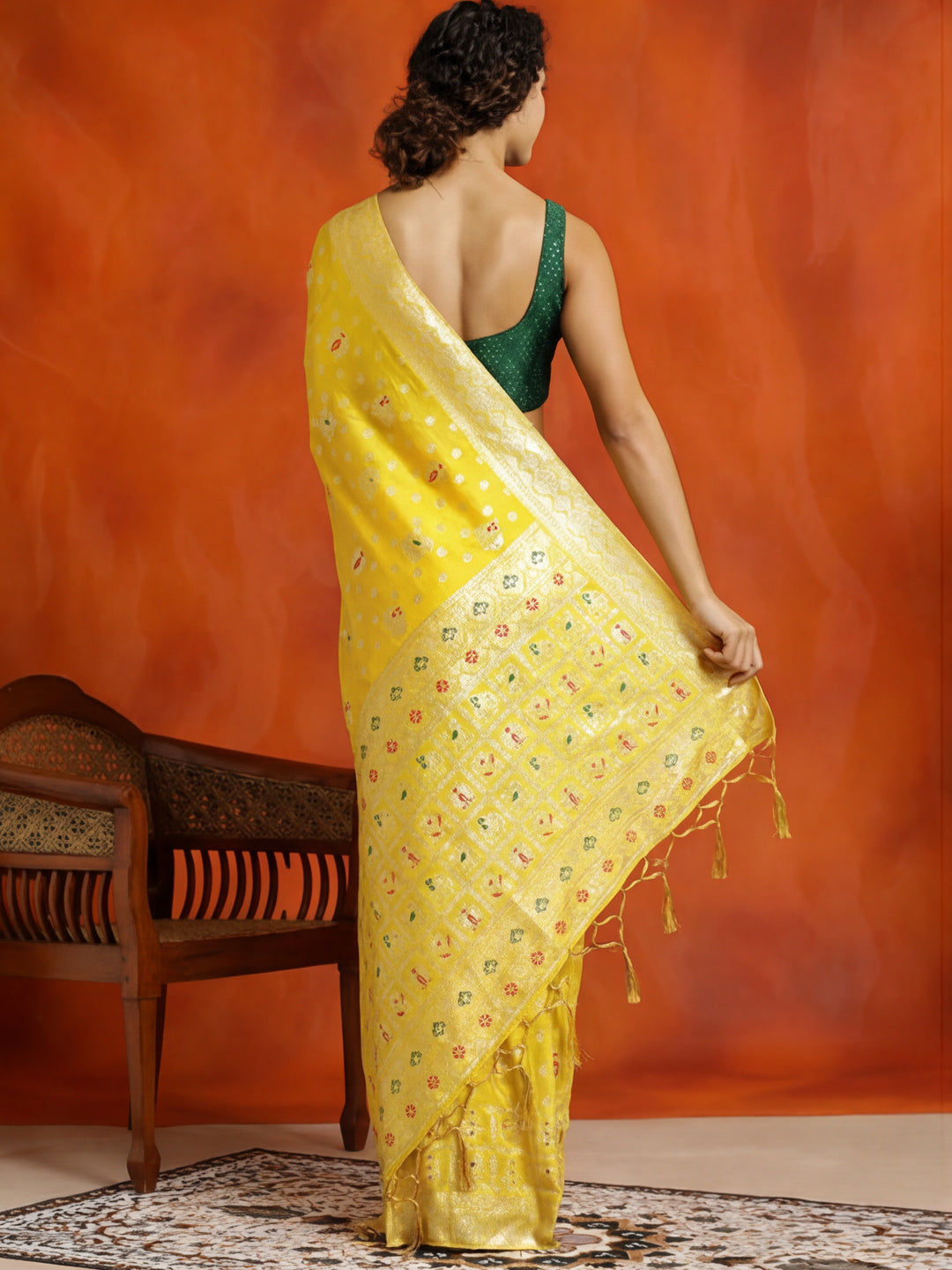 Silk Banarasi Floral Zari Woven Design Saree