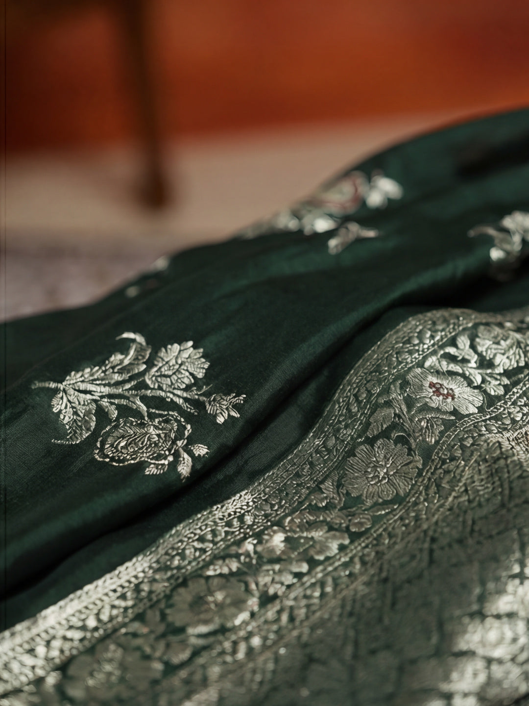 Silk Banarasi Floral Zari Woven Design Saree