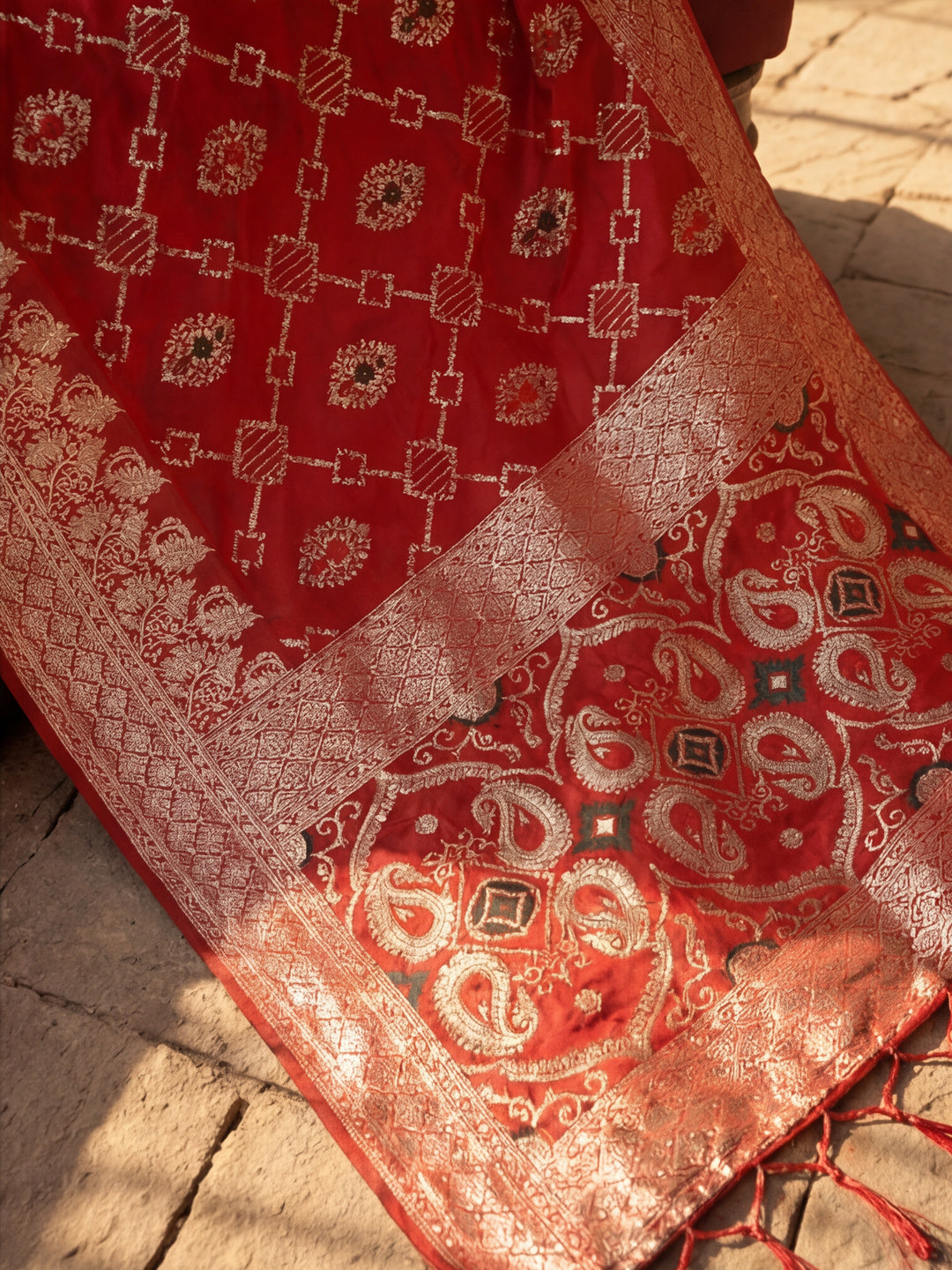 Women's Red Jacquard Weaving Work Saree