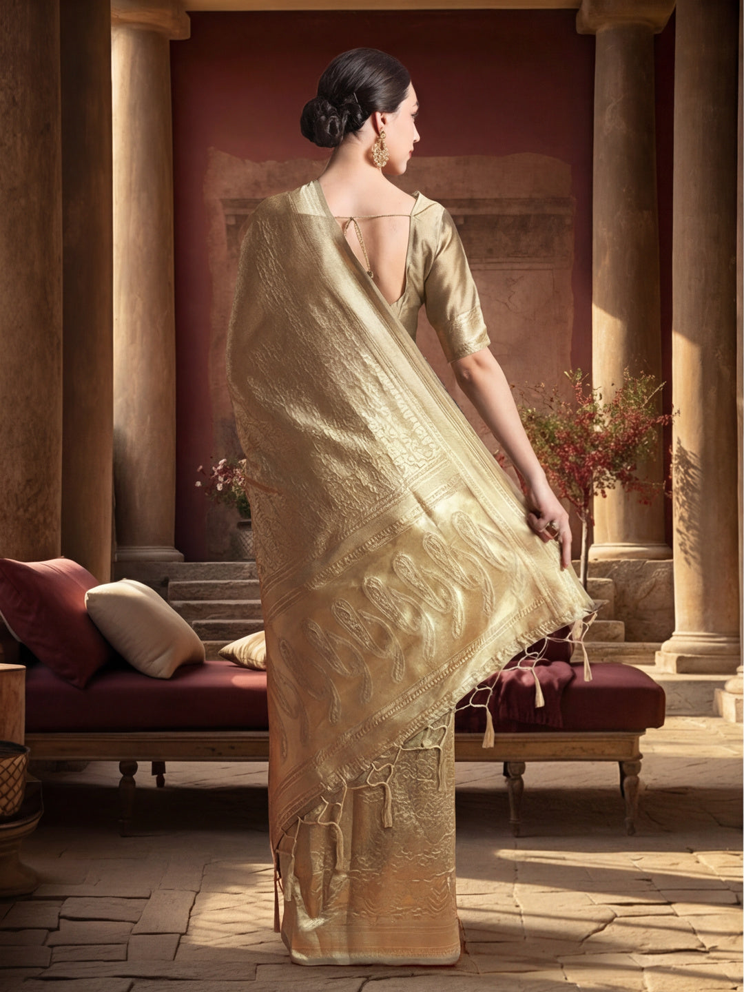 Zari Woven Design Banarasi Saree