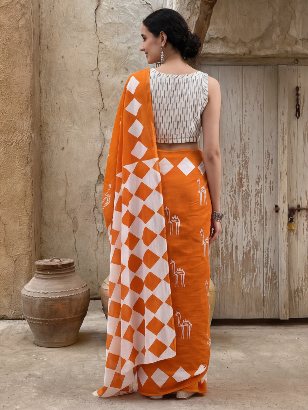 Mulmul Cotton Geometric Printed Saree