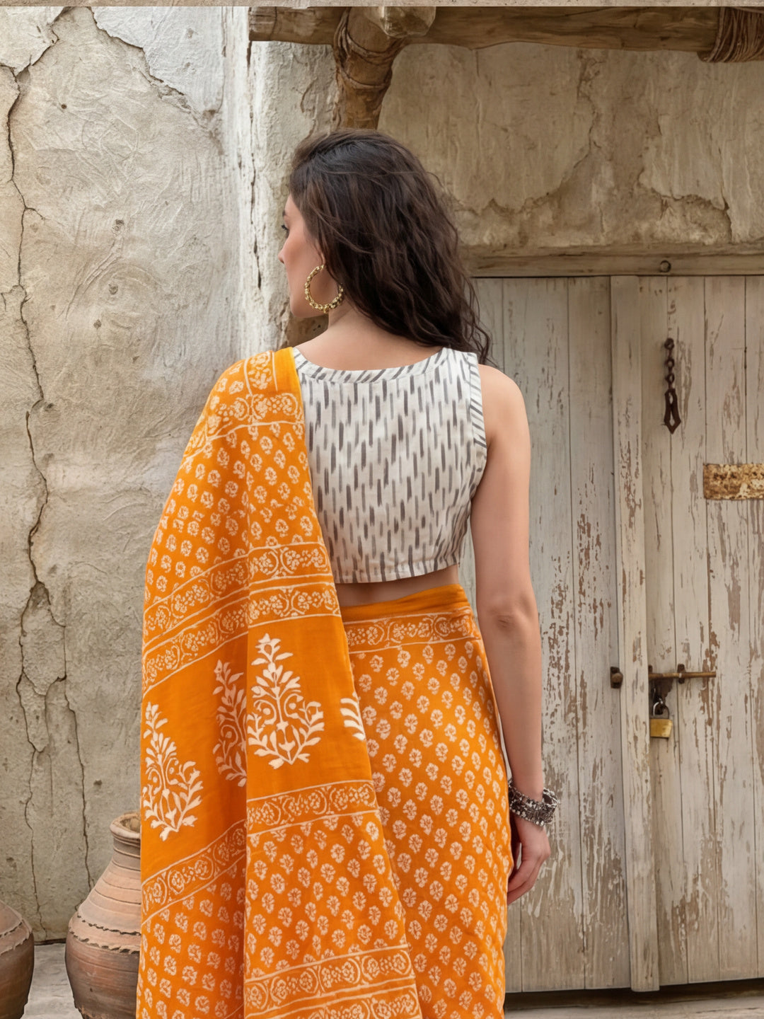 Floral Printed Pure Cotton Saree With Unstitched Blouse