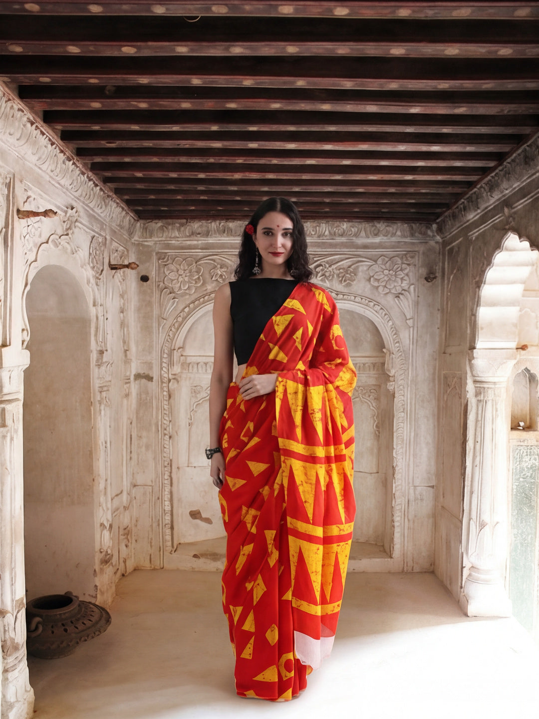 Geometric Printed Pure Cotton Saree With Unstitched Blouse