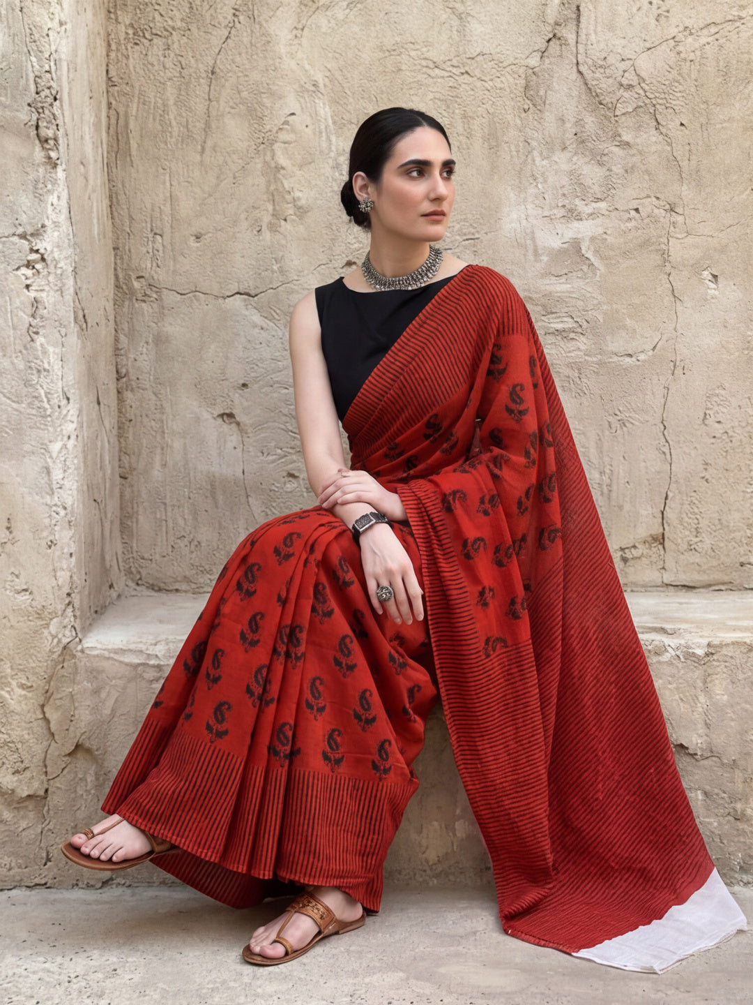 Mulmul Cotton Floral Printed Saree