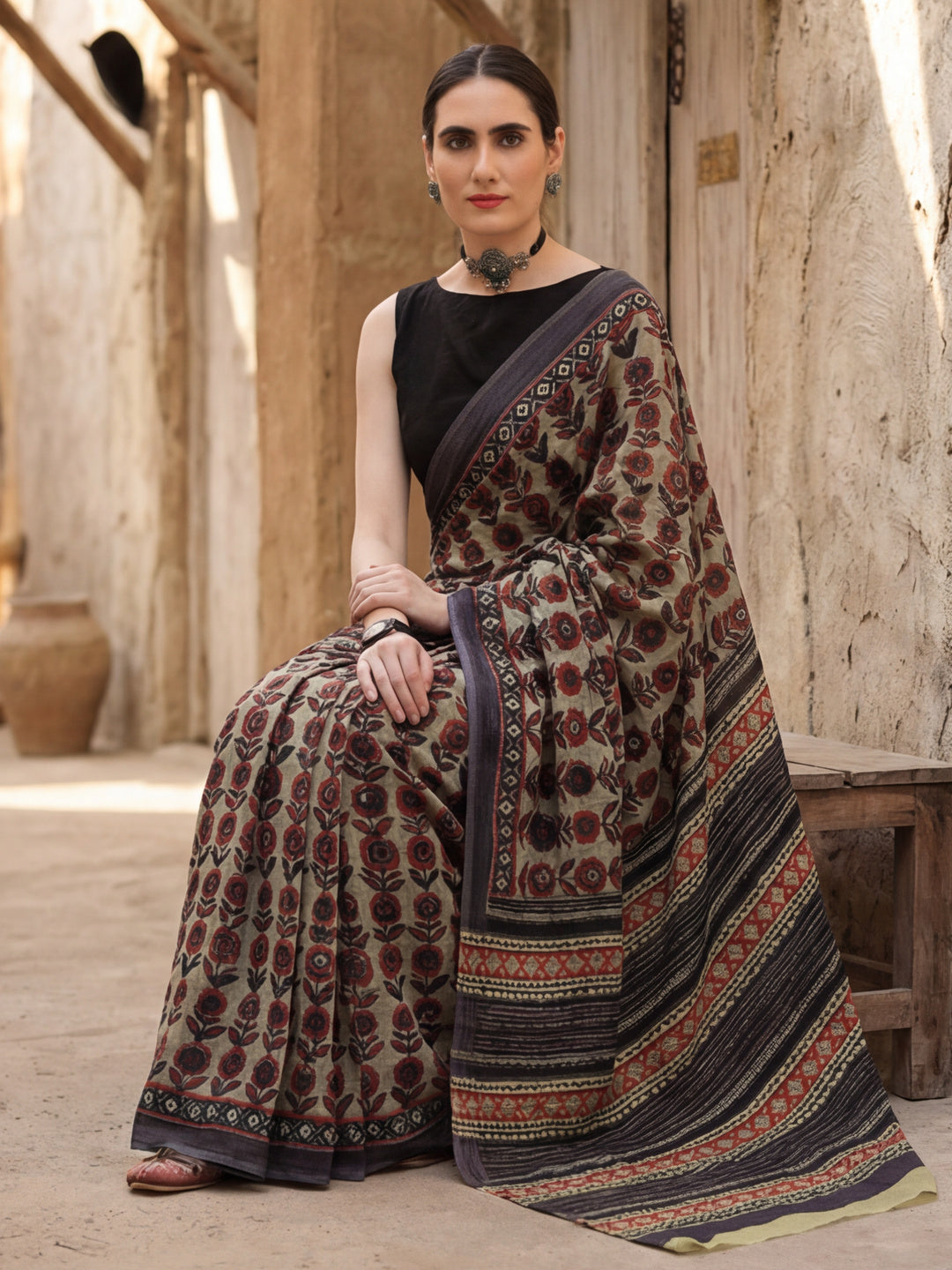 Mulmul Cotton Floral Printed Saree