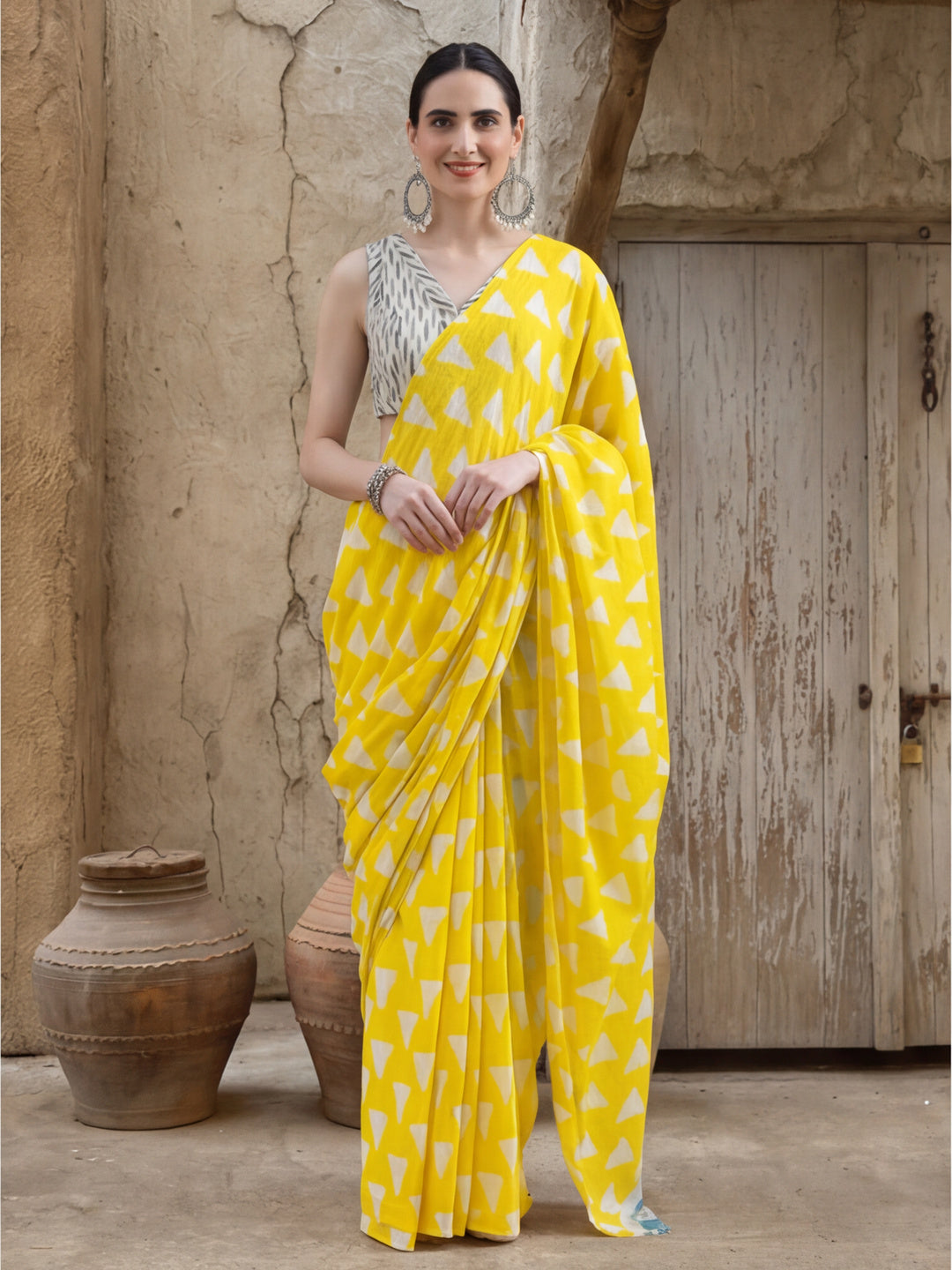 Mulmul Cotton Geometric Printed Saree