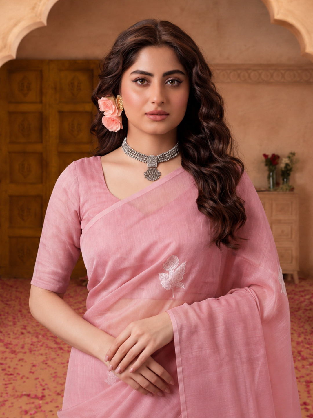Women Dusty Pink Floral Woven Design Saree with Tassel Detail Pallu