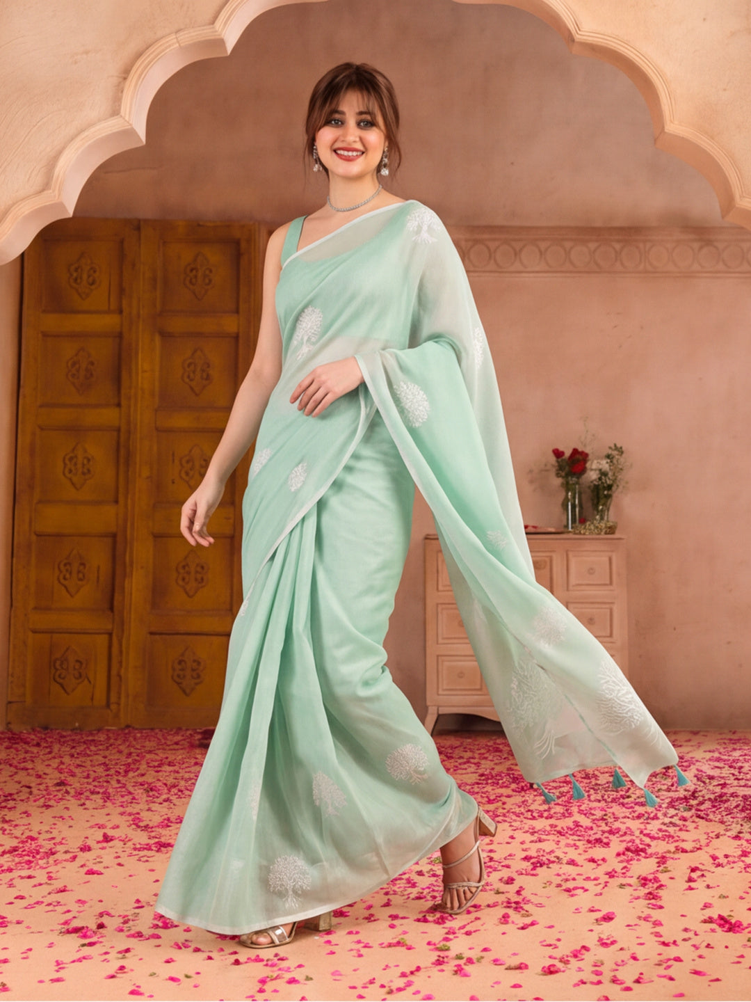 Women Sea Green Ethnic Tree Print Saree with Tassel Pallu and Artistic Design