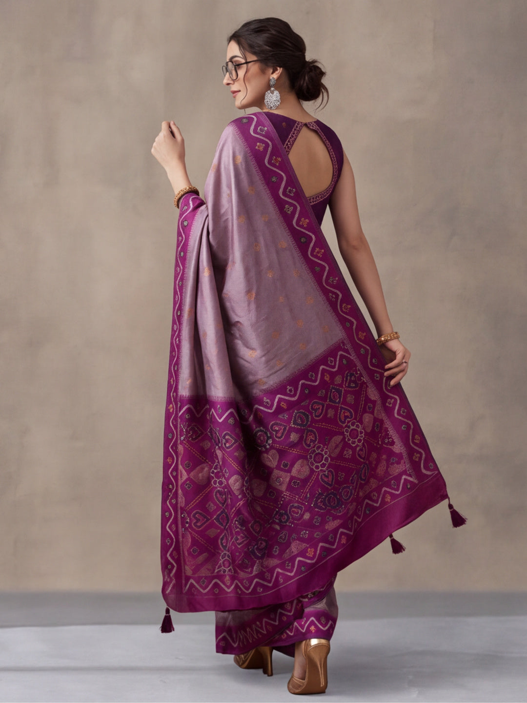 Women Lavender Woven Saree with Ethnic Jacquard Border and Designer Pallu